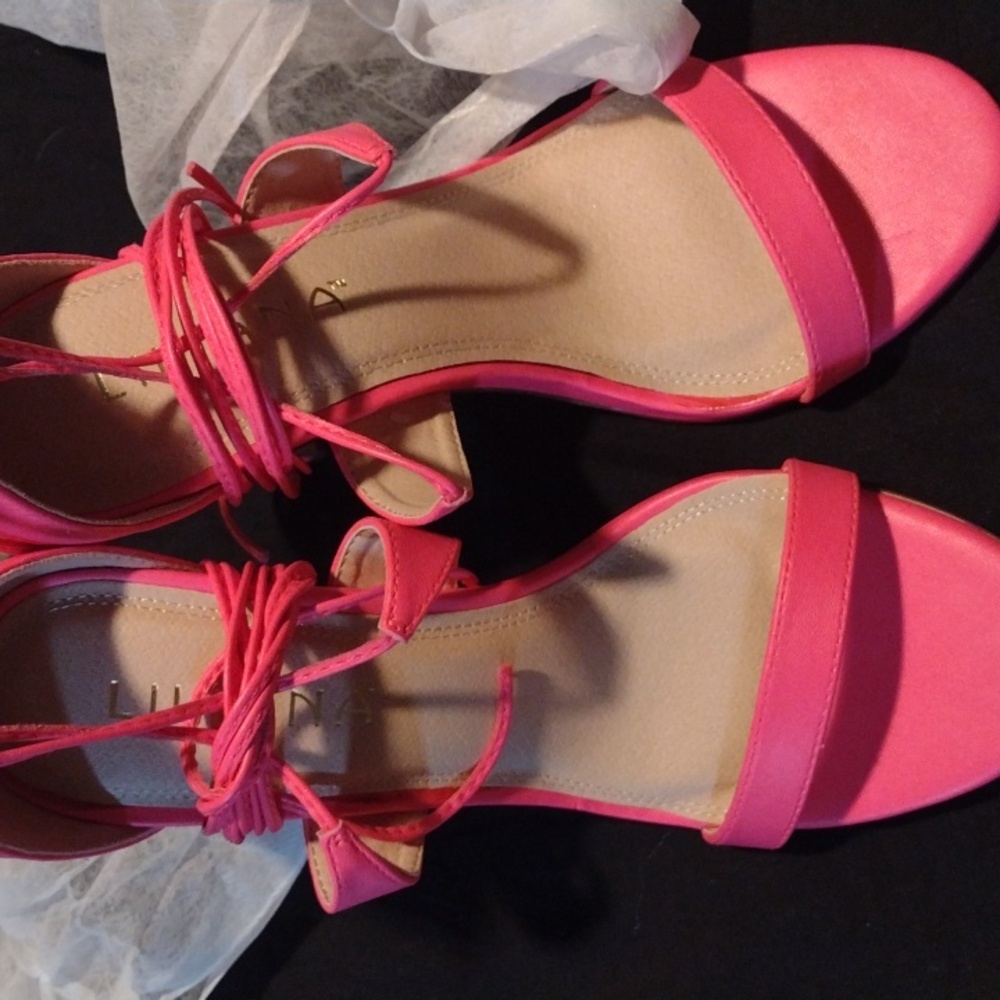 LILLIANA SANDLES SEXY 4IN HEEL SIZE7